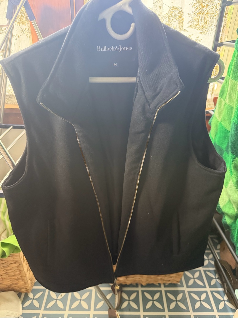 Bullock & Jones Men's Black Zip-Front Vest 100% wool with leather trim